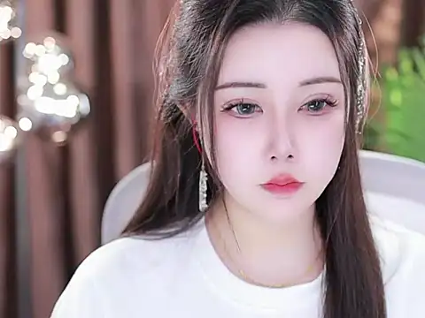 Qiaoqiao  online show from 03/03/25, 07:10