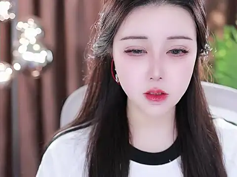 Qiaoqiao  online show from 03/07/25, 08:02