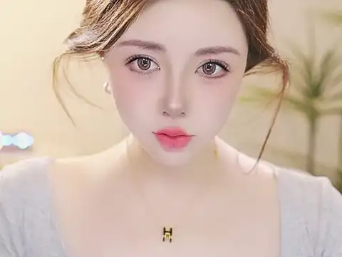 Snapshot of Qiaoqiao_ chatting on 04/07/26, 02:56 Qiaoqiao online show from 04/07/26, 02:56