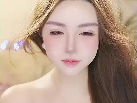 Snapshot of Qiaoqiao_ chatting on 06/22/26, 04:04 Qiaoqiao online show from 06/22/26, 04:04