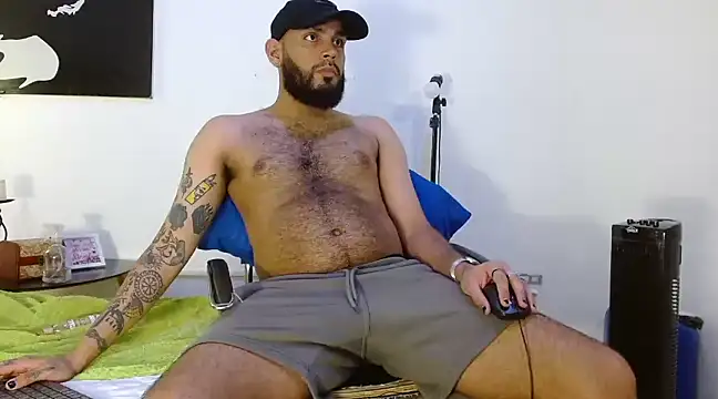 Snapshot of samir_music chatting on 12/07/24, 04:03 samir music online show from 12/07/24, 04:03