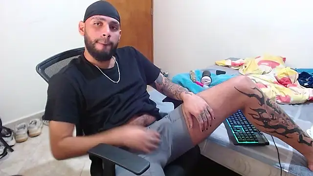 Snapshot of samir_music chatting on 09/13/25, 12:32 samir music online show from 09/13/25, 12:32