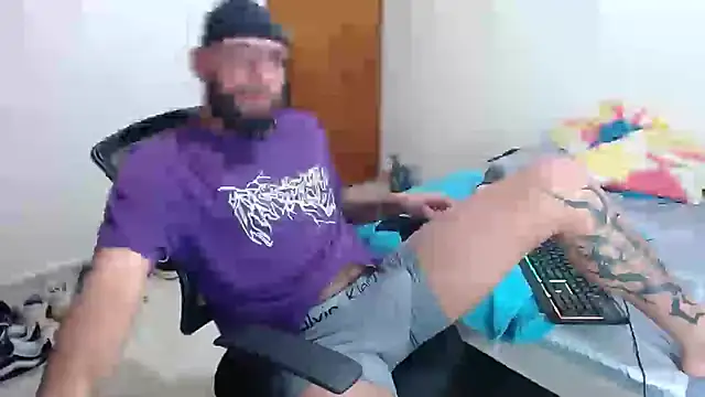 Snapshot of samir_music chatting on 09/15/25, 11:27 samir music online show from 09/15/25, 11:27