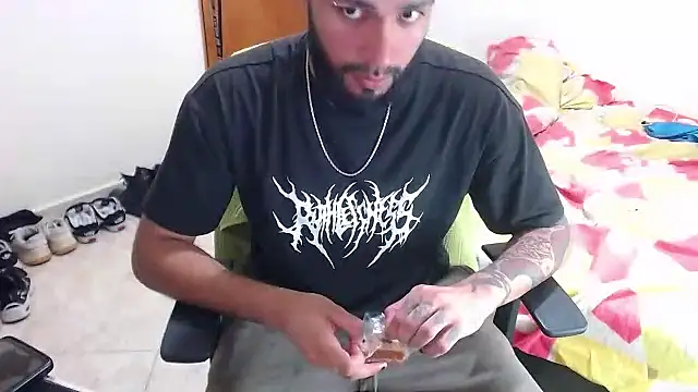 Snapshot of samir_music chatting on 10/04/25, 11:25 samir music online show from 10/04/25, 11:25