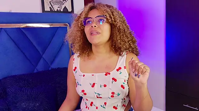 NiaColusi online show from 02/13/26, 02:46