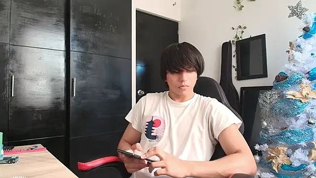 Snapshot of Haruto2001 chatting on 01/04/25, 08:59 Haruto2001 online show from 01/04/25, 08:59