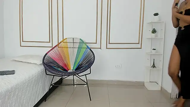 Snapshot of flavia_cruz chatting on 11/08/25, 07:23 flavia cruz online show from 11/08/25, 07:23