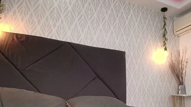 Snapshot of flavia_cruz chatting on 11/09/25, 07:34 flavia cruz online show from 11/09/25, 07:34