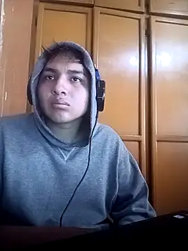 LoganFinds online show from 11/05/25, 02:17