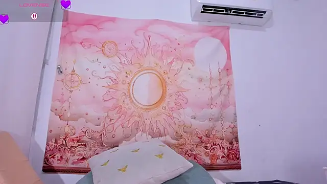 LilitRobins online show from 11/11/25, 09:26