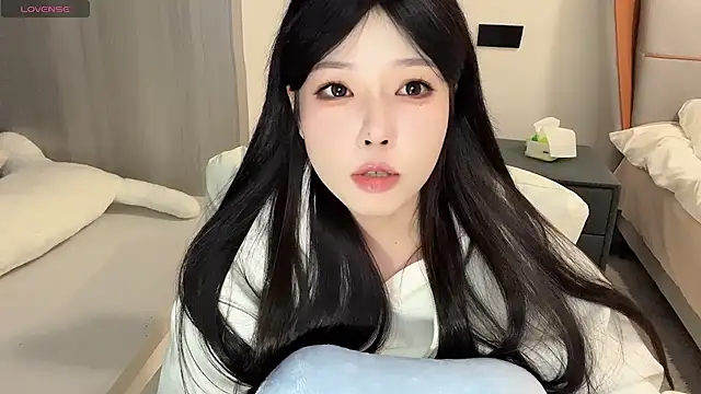 Q-ing online show from 12/31/24, 09:39