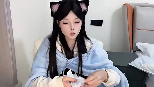 Q-ing online show from 01/21/25, 11:55