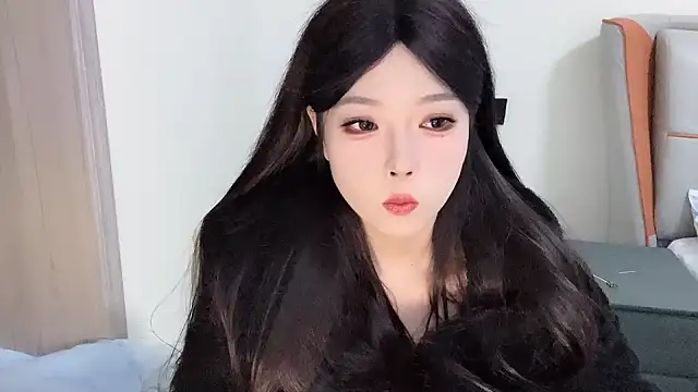 Q-ing online show from 01/25/25, 11:00