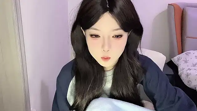 Q-ing online show from 03/05/25, 09:38