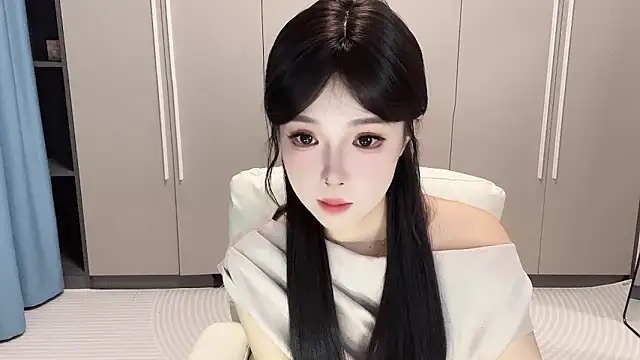 Q-ing online show from 09/09/25, 05:51