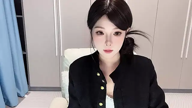 Q-ing online show from 10/13/25, 01:11