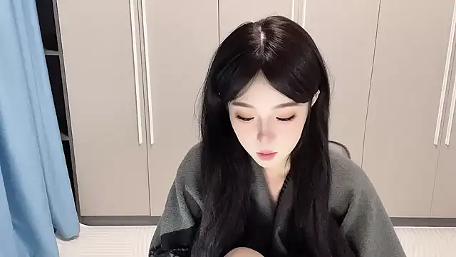 Q-ing online show from 11/04/25, 12:48