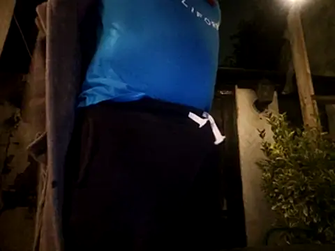Snapshot of stavroun chatting on 06/18/26, 12:00 stavroun online show from 06/18/26, 12:00