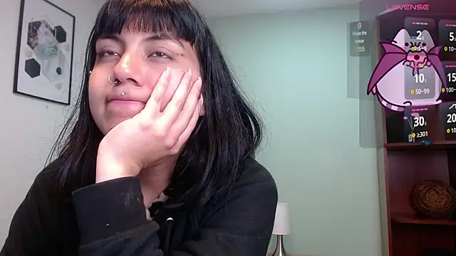 Snapshot of amy_adams1 chatting on 11/14/25, 04:55 amy adams1 online show from 11/14/25, 04:55