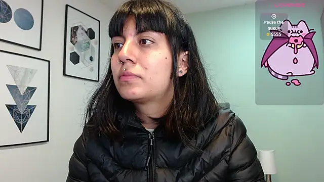 Snapshot of amy_adams1 chatting on 12/03/25, 04:42 amy adams1 online show from 12/03/25, 04:42