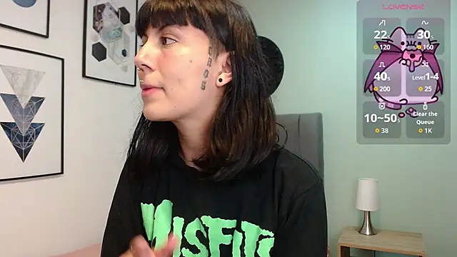 Snapshot of amy_adams1 chatting on 01/14/26, 03:56 amy adams1 online show from 01/14/26, 03:56