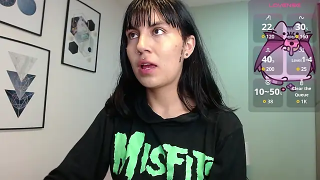 Snapshot of amy_adams1 chatting on 02/02/26, 04:00 amy adams1 online show from 02/02/26, 04:00