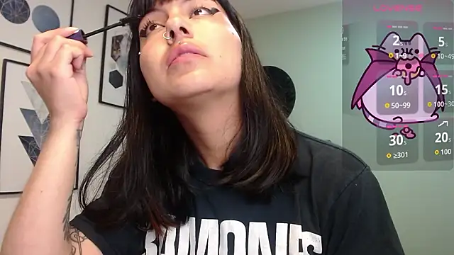 Snapshot of amy_adams1 chatting on 03/10/26, 04:50 amy adams1 online show from 03/10/26, 04:50