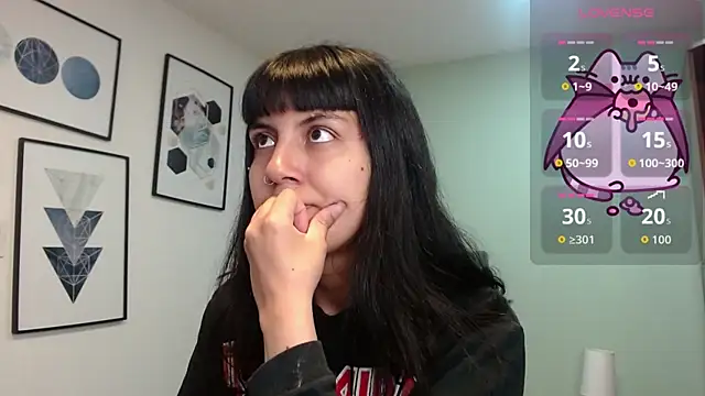 Snapshot of amy_adams1 chatting on 04/14/26, 04:40 amy adams1 online show from 04/14/26, 04:40