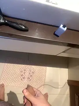 Snapshot of smithrosinha chatting on 01/20/25, 03:28 smithrosinha online show from 01/20/25, 03:28