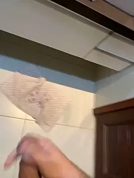 Snapshot of smithrosinha chatting on 01/21/25, 02:33 smithrosinha online show from 01/21/25, 02:33