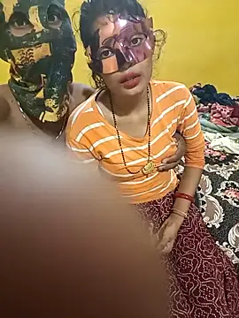 Snapshot of Rashili_Riya chatting on 09/22/25, 05:48 Rashili Riya online show from 09/22/25, 05:48