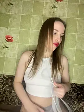 Snapshot of EdnaBradley chatting on 03/13/25, 09:54 EdnaBradley online show from 03/13/25, 09:54