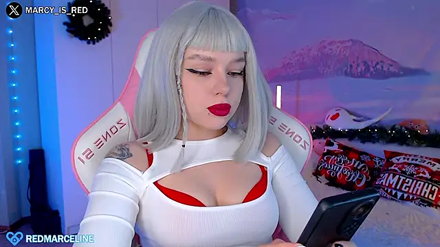 Snapshot of meowceline chatting on 12/18/24, 03:33 meowceline online show from 12/18/24, 03:33