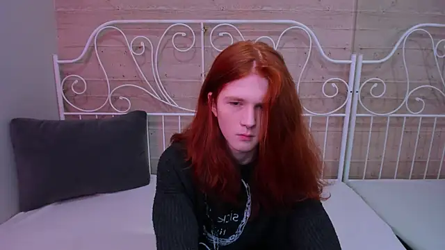 Snapshot of ZaynGraham chatting on 11/11/25, 10:48 ZaynGraham online show from 11/11/25, 10:48