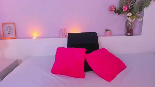 AmyBarton02 online show from 12/14/24, 05:58