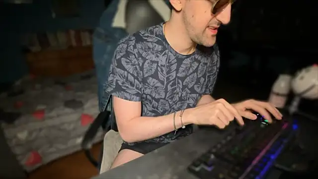 Stefisexy91 online show from 10/24/25, 09:11