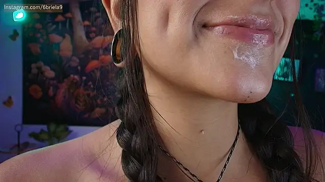 Snapshot of 6Briela9_ chatting on 03/29/26, 05:18 6Briela9 online show from 03/29/26, 05:18