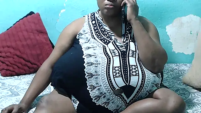 Snapshot of Bustyslave48 chatting on 01/29/25, 08:56 Bustyslave48 online show from 01/29/25, 08:56