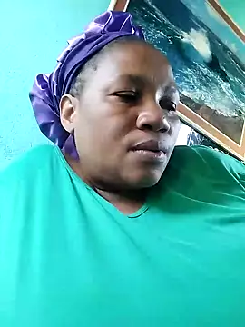 Snapshot of Bustyslave48 chatting on 09/11/25, 02:06 Bustyslave48 online show from 09/11/25, 02:06