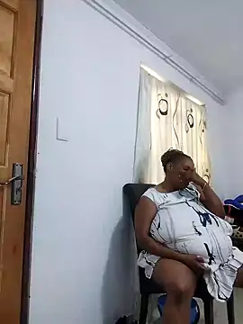 Snapshot of Bustyslave48 chatting on 11/02/25, 01:57 Bustyslave48 online show from 11/02/25, 01:57