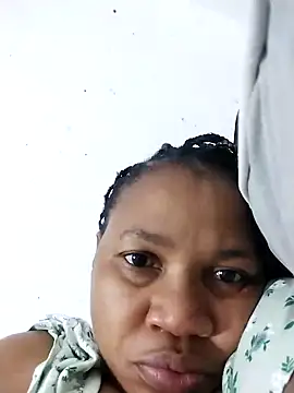 Snapshot of Bustyslave48 chatting on 11/11/25, 07:47 Bustyslave48 online show from 11/11/25, 07:47