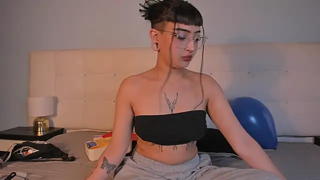 Cintya Kros online show from 12/02/24, 08:22