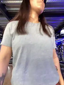 Snapshot of Aimilayne chatting on 03/09/26, 04:22 Aimilayne online show from 03/09/26, 04:22