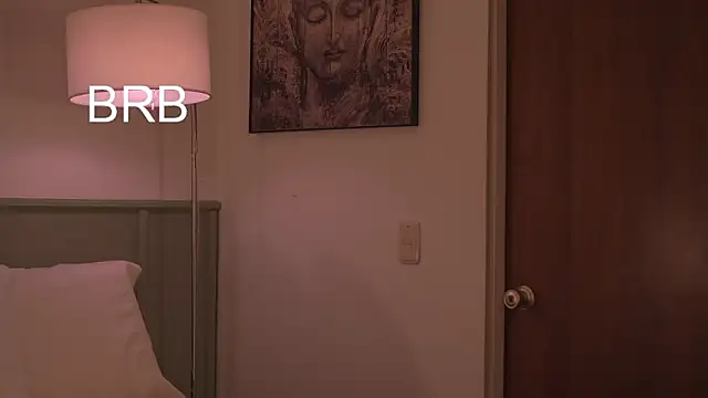 Snapshot of Aimilayne chatting on 03/17/26, 07:50 Aimilayne online show from 03/17/26, 07:50