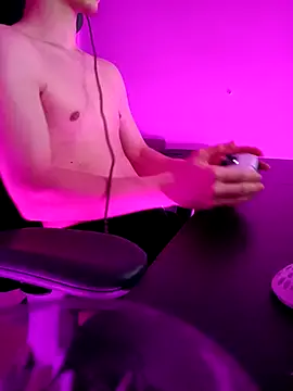 Snapshot of gostos__oo chatting on 11/02/25, 09:50 gostos  oo online show from 11/02/25, 09:50