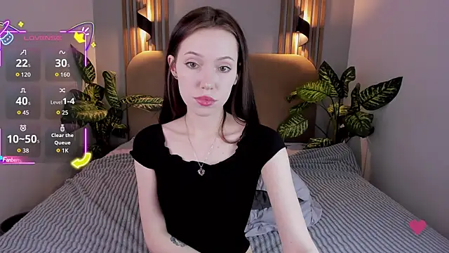 NikkiMiltons online show from 09/25/25, 02:10