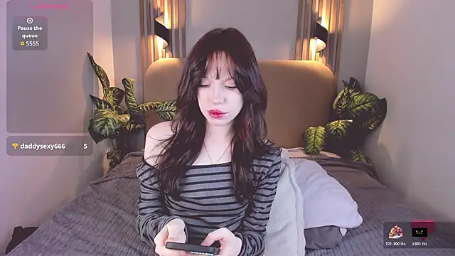 NikkiMiltons online show from 12/14/25, 02:44