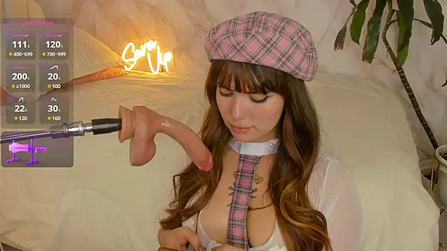 Snapshot of Saravipper1 chatting on 12/08/24, 04:14 Saravipper1 online show from 12/08/24, 04:14