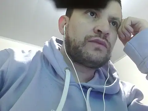 camiloking1720 online show from 12/14/25, 10:36