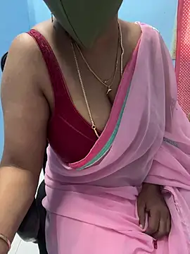 Snapshot of sajeetha chatting on 12/22/24, 08:38 sajeetha online show from 12/22/24, 08:38